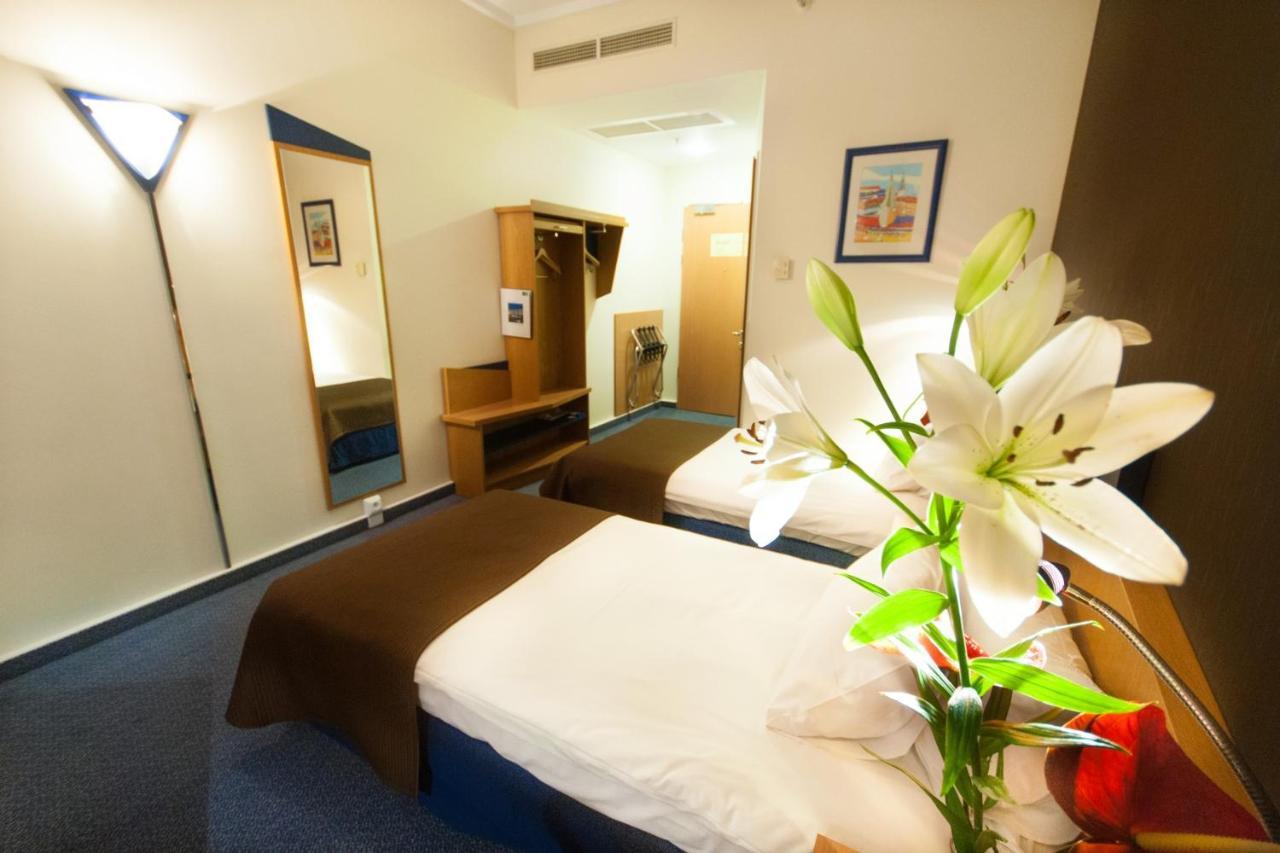 Express Krakow Hotel Kraków Eksteriør billede